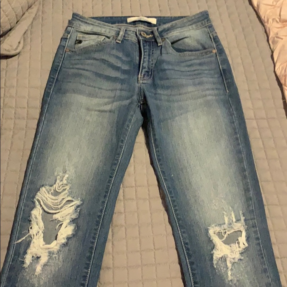 Ripped skinny jeans